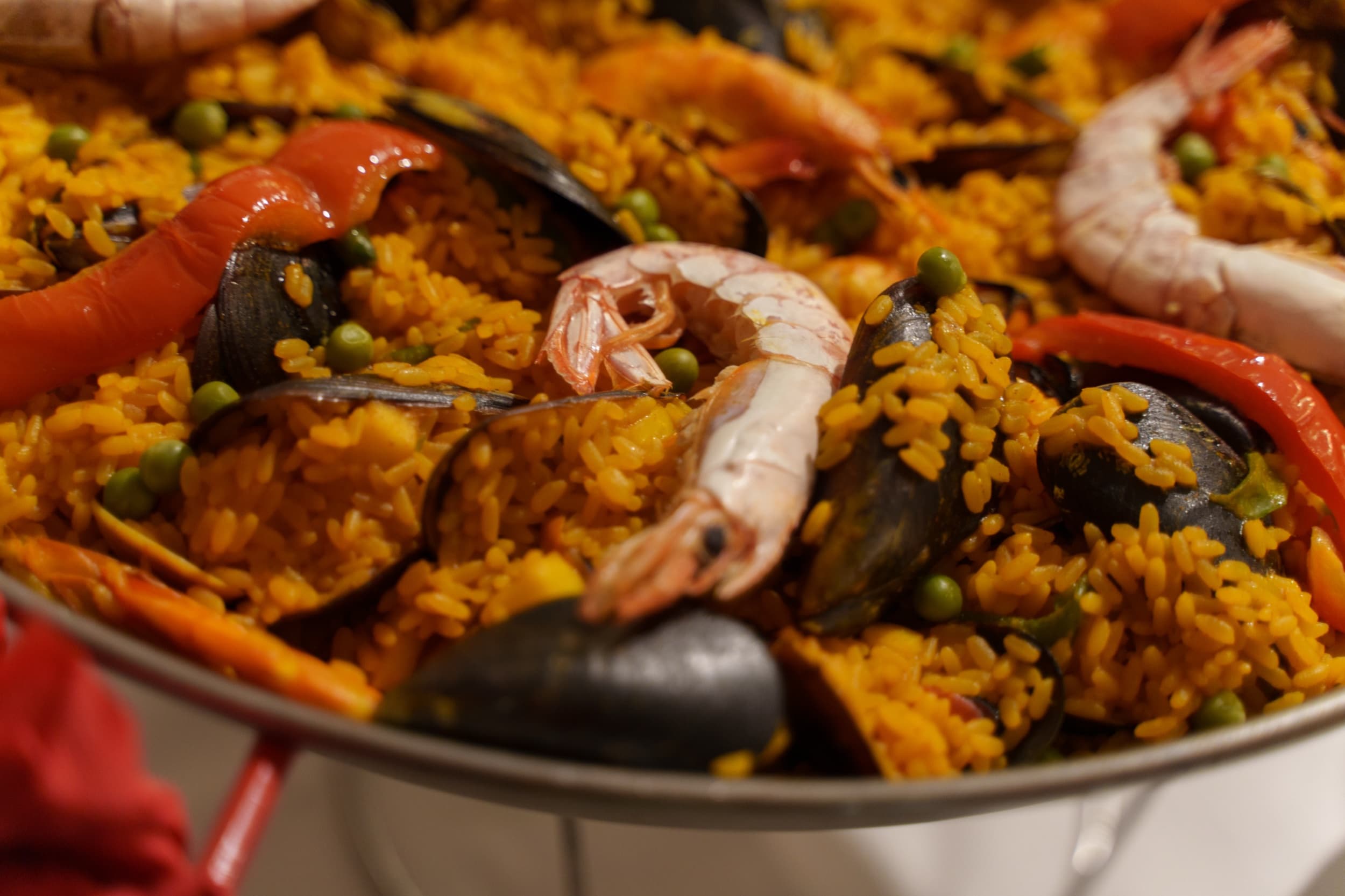 Gli ingredienti della paella da vicino